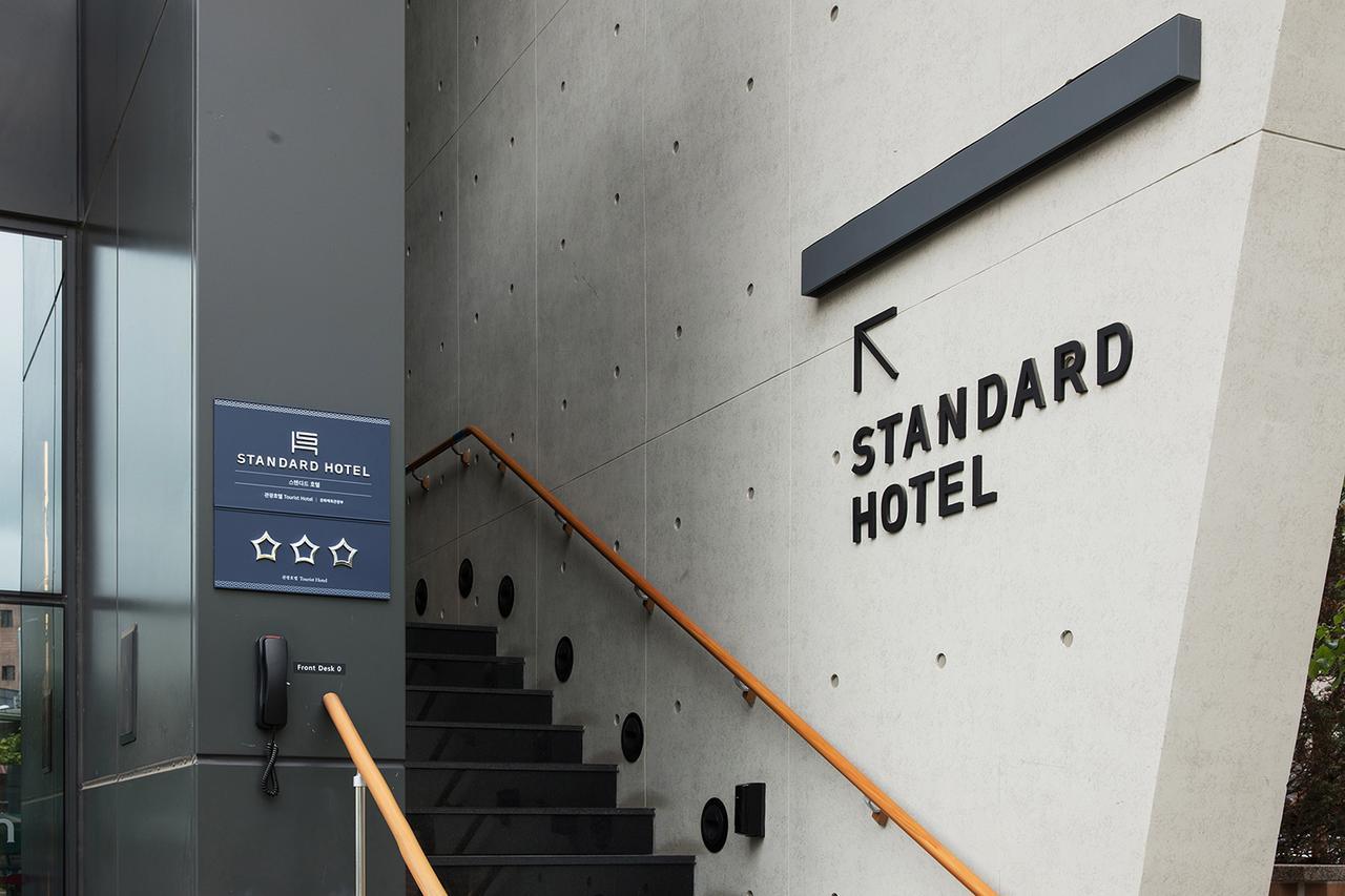 Standard Hotel Seoul Bagian luar foto