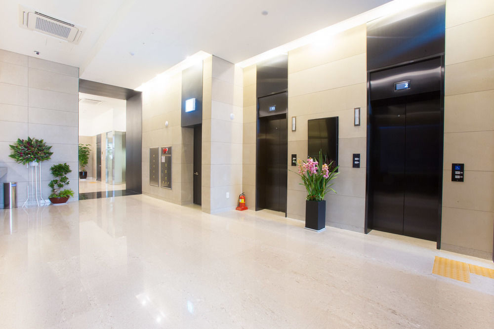 Standard Hotel Seoul Bagian luar foto