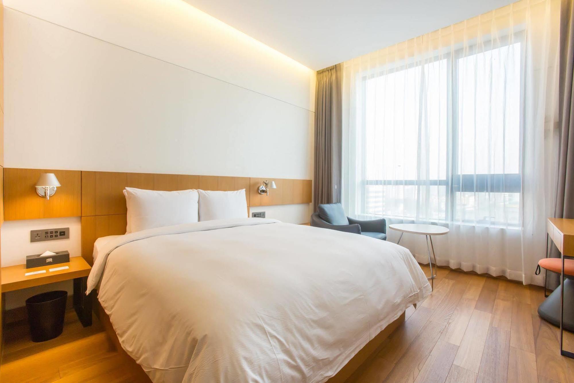 Standard Hotel Seoul Bagian luar foto