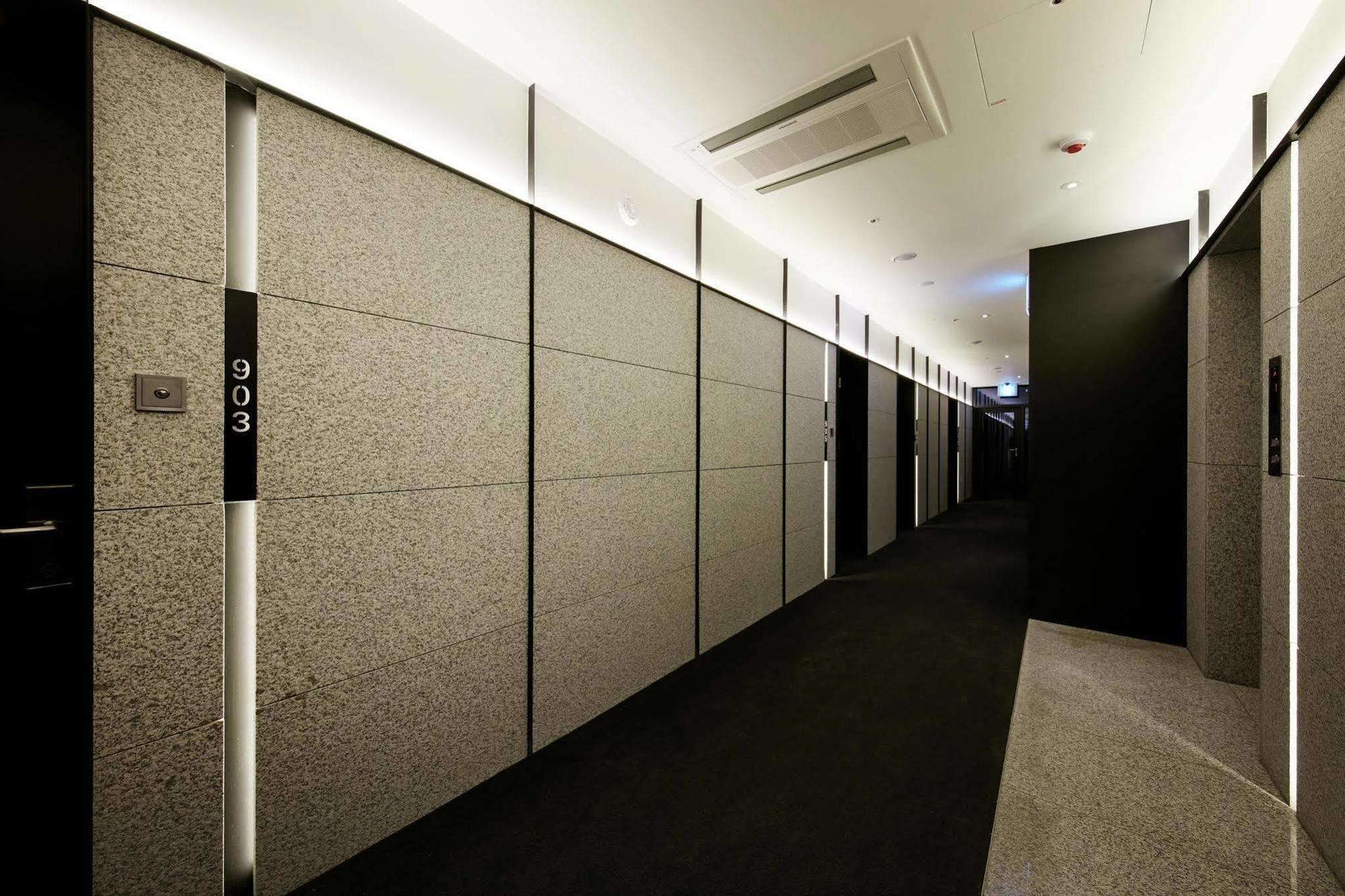 Standard Hotel Seoul Bagian luar foto
