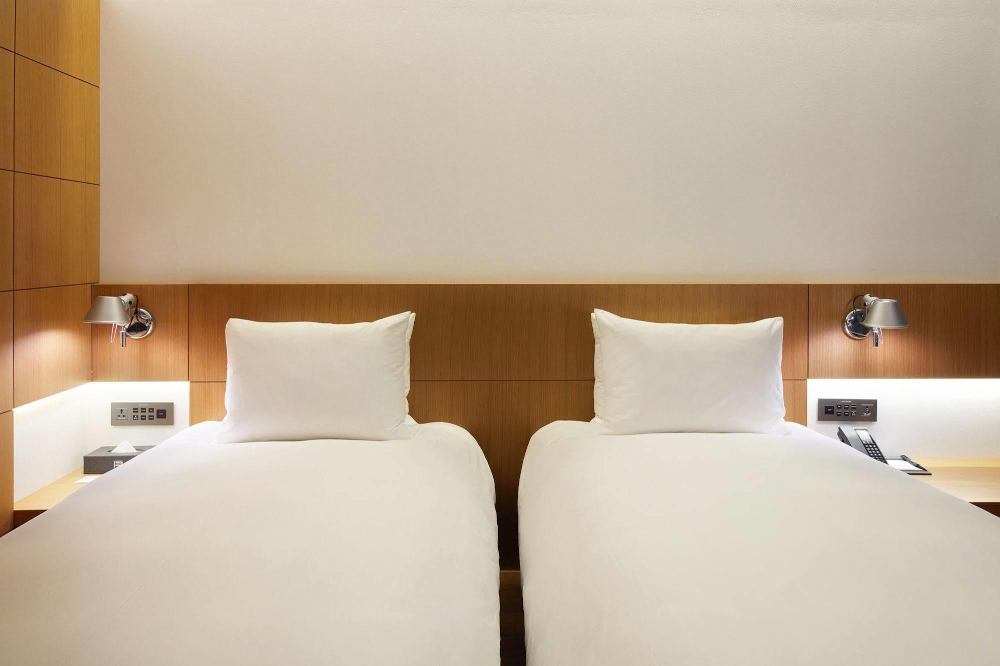 Standard Hotel Seoul Bagian luar foto