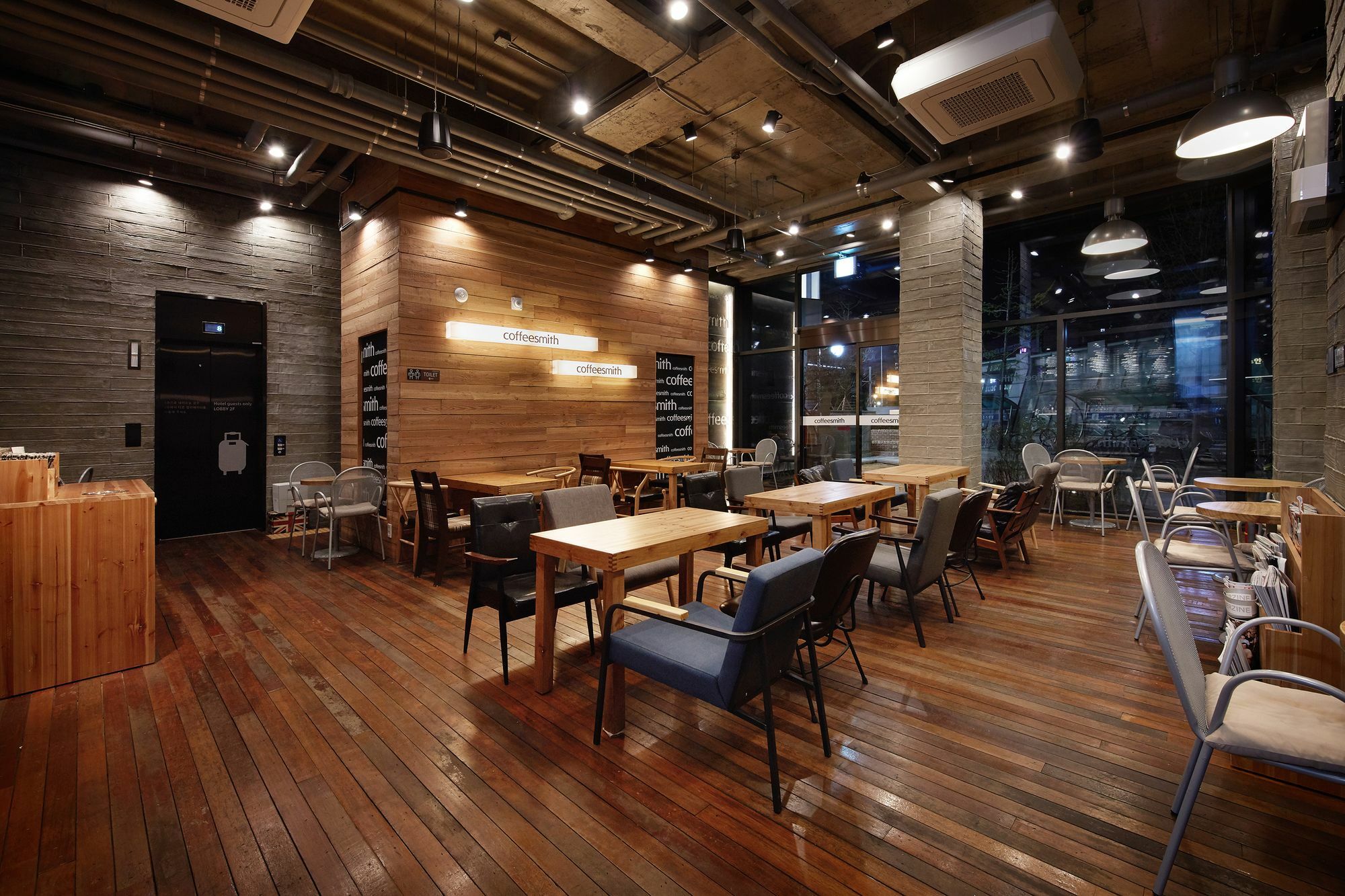 Standard Hotel Seoul Bagian luar foto
